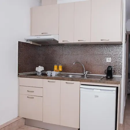 Kassandra Aparthotel