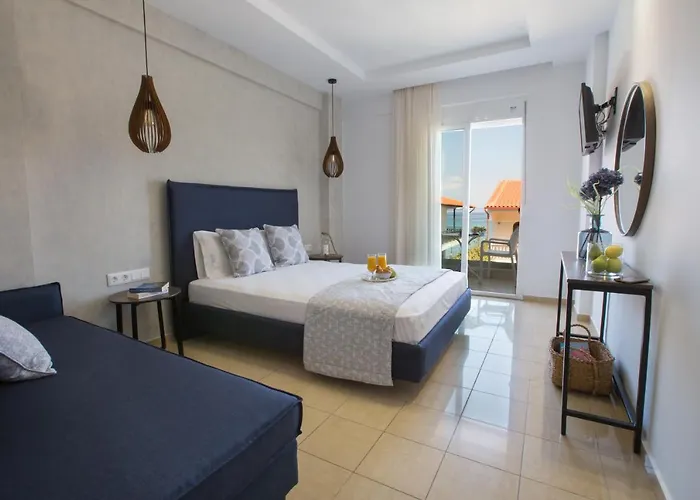 Kassandra Aparthotel 3*