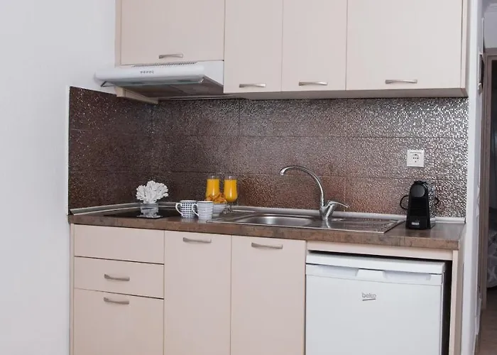 Kassandra Aparthotel